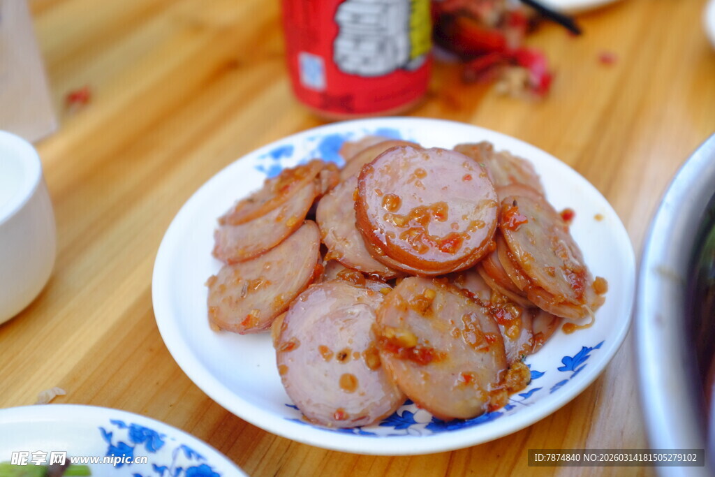 美味香肠切片摆盘