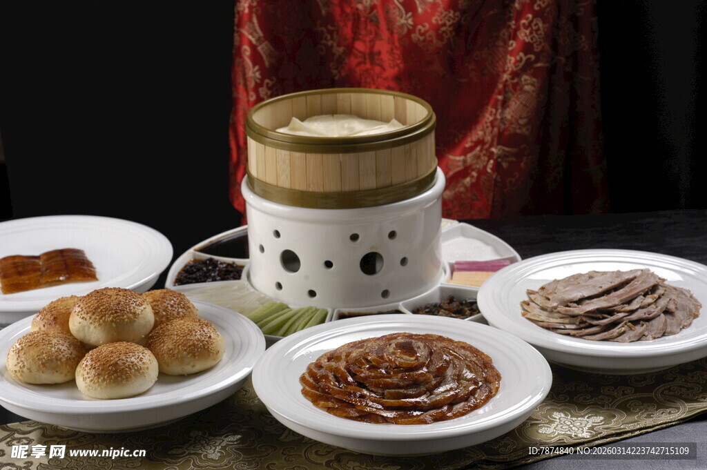 中式传统美食组合展示