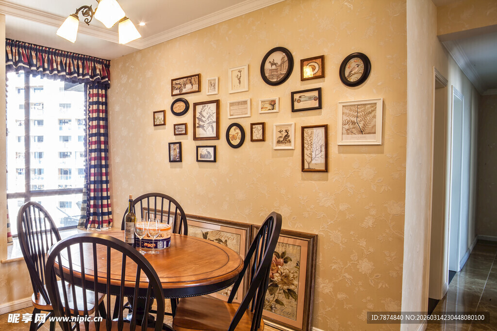 温馨餐厅墙面装饰展示
