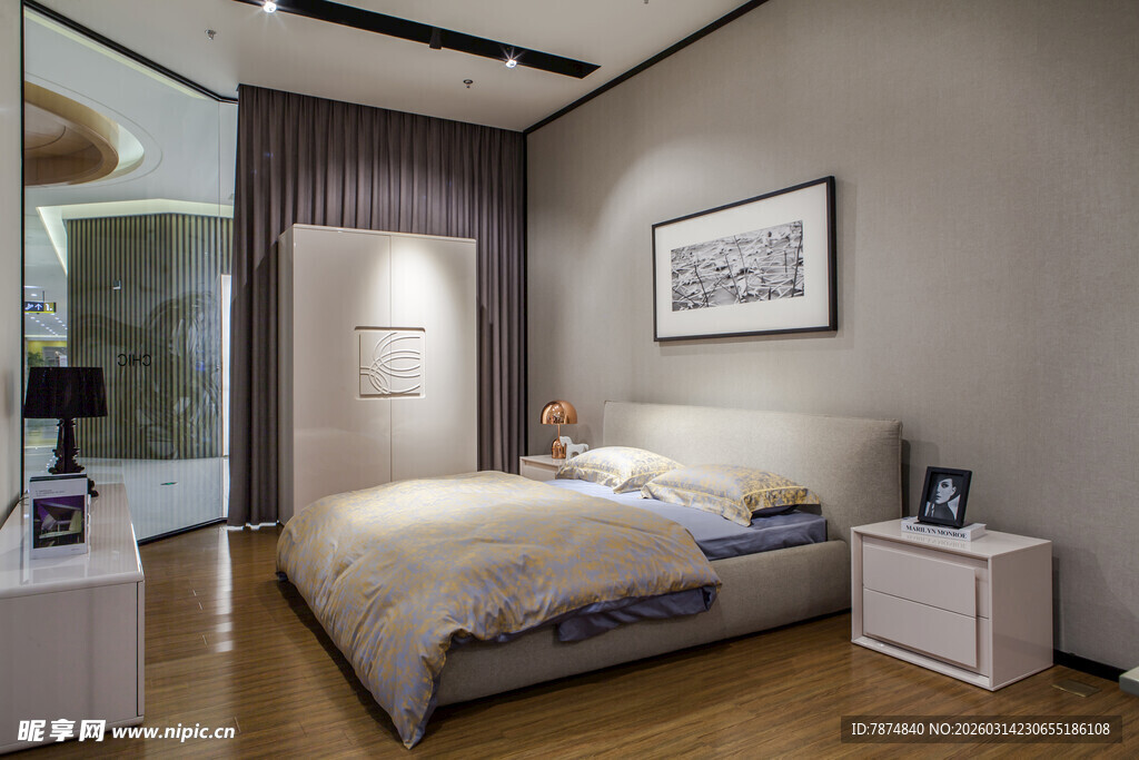 现代简约风格温馨卧室