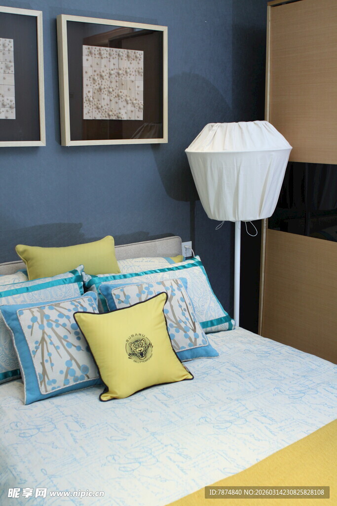 温馨卧室床品装饰展示