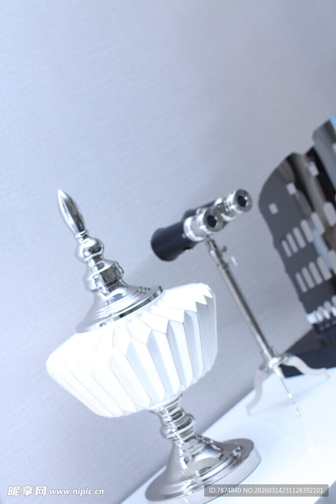 精致香水瓶及喷头装置