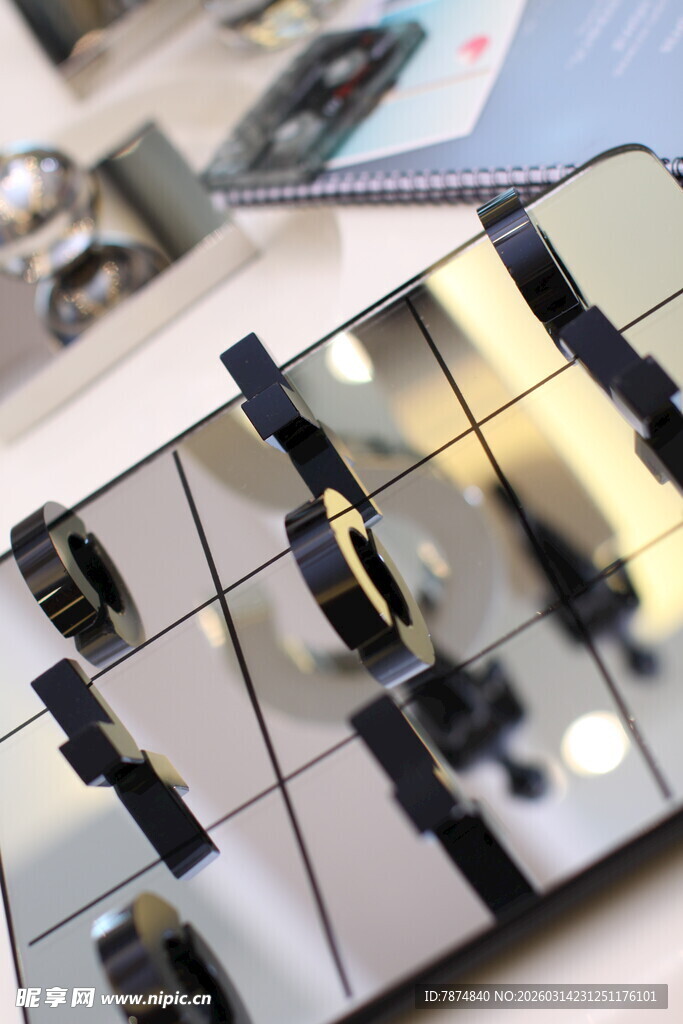 多面镜手机配件特写