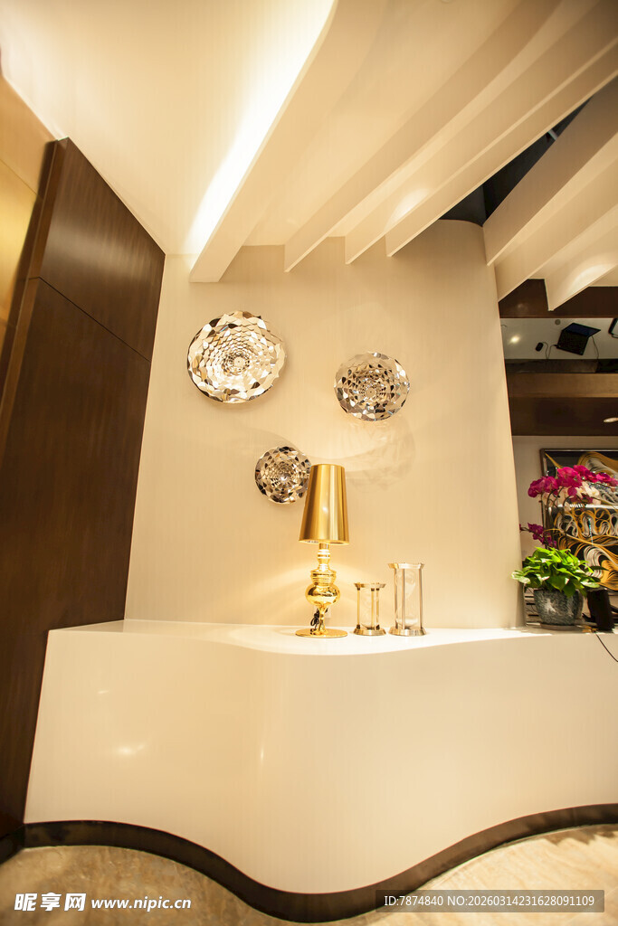 现代简约风酒店前台设计