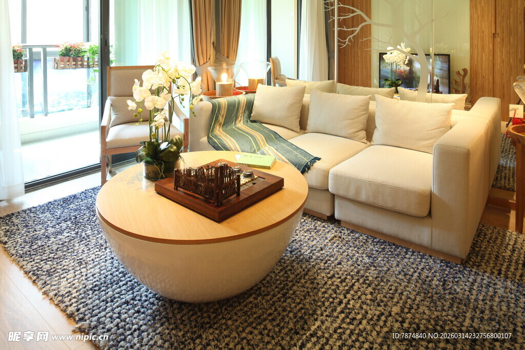 现代简约风客厅温馨场景