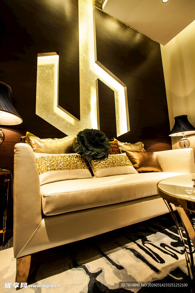 现代奢华客厅沙发场景