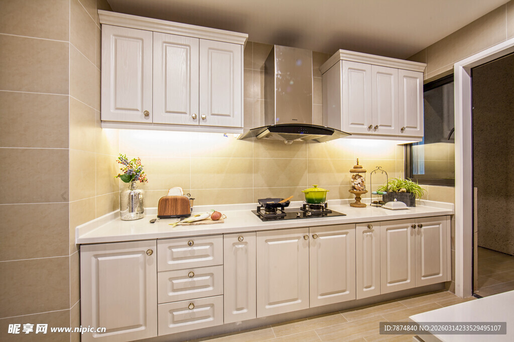 现代简约风格白色厨房