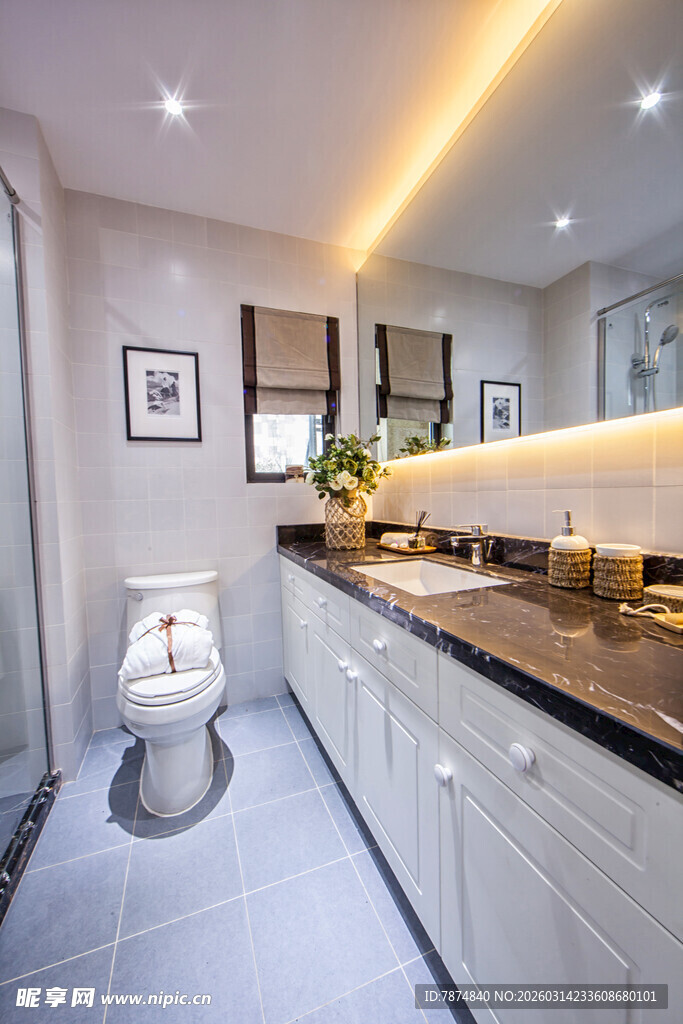 现代简约风的精致浴室