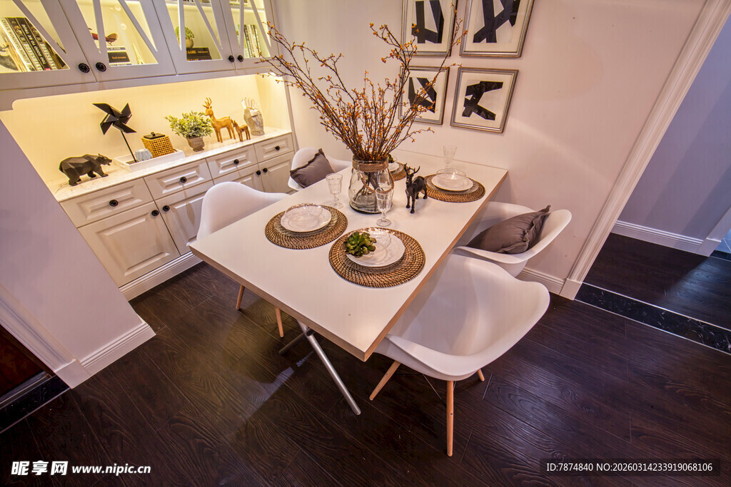 简约温馨餐厅室内布置