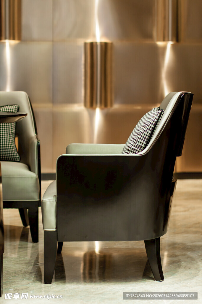 现代奢华风格客厅沙发