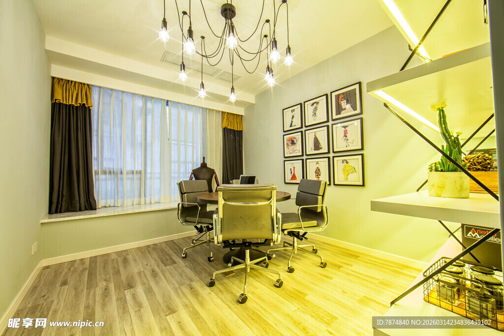 现代简约风格的温馨工作室