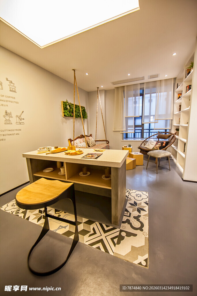 现代简约风温馨书房一角