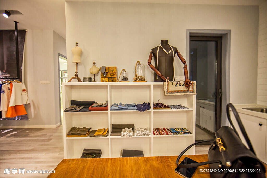 时尚服饰陈列展示空间