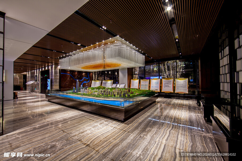 现代室内泳池设计空间