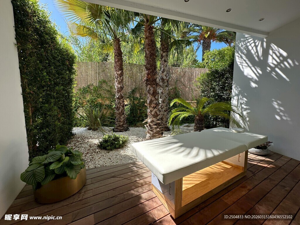 户外休闲露台舒适空间