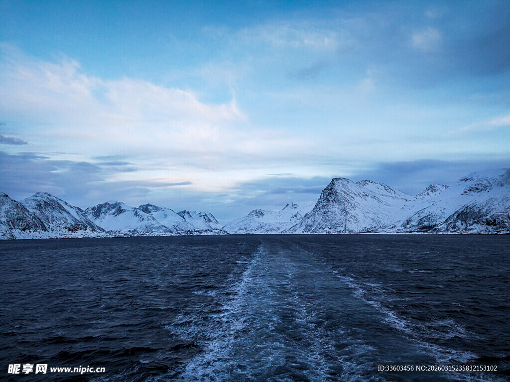 海上冰雪航线壮丽景观