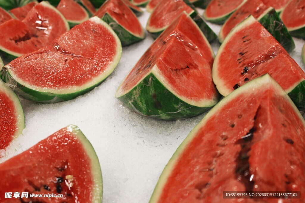 新鲜切块西瓜诱人呈现