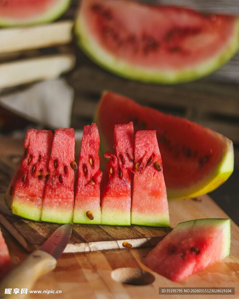 新鲜切块西瓜清爽诱人