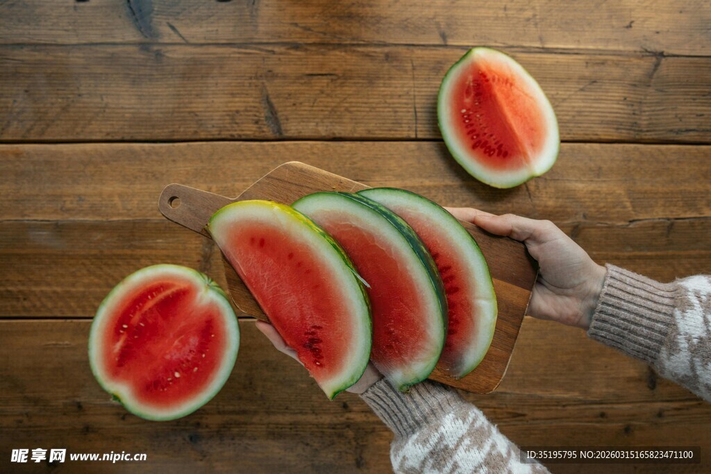 手切新鲜多汁西瓜片