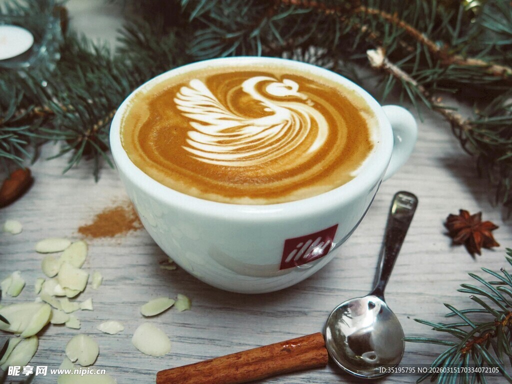 拉花咖啡冬日温馨小确幸