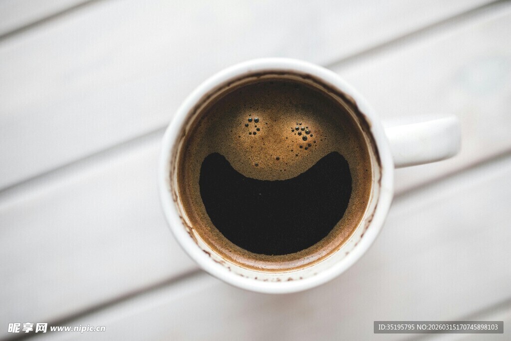 一杯香浓黑咖啡特写