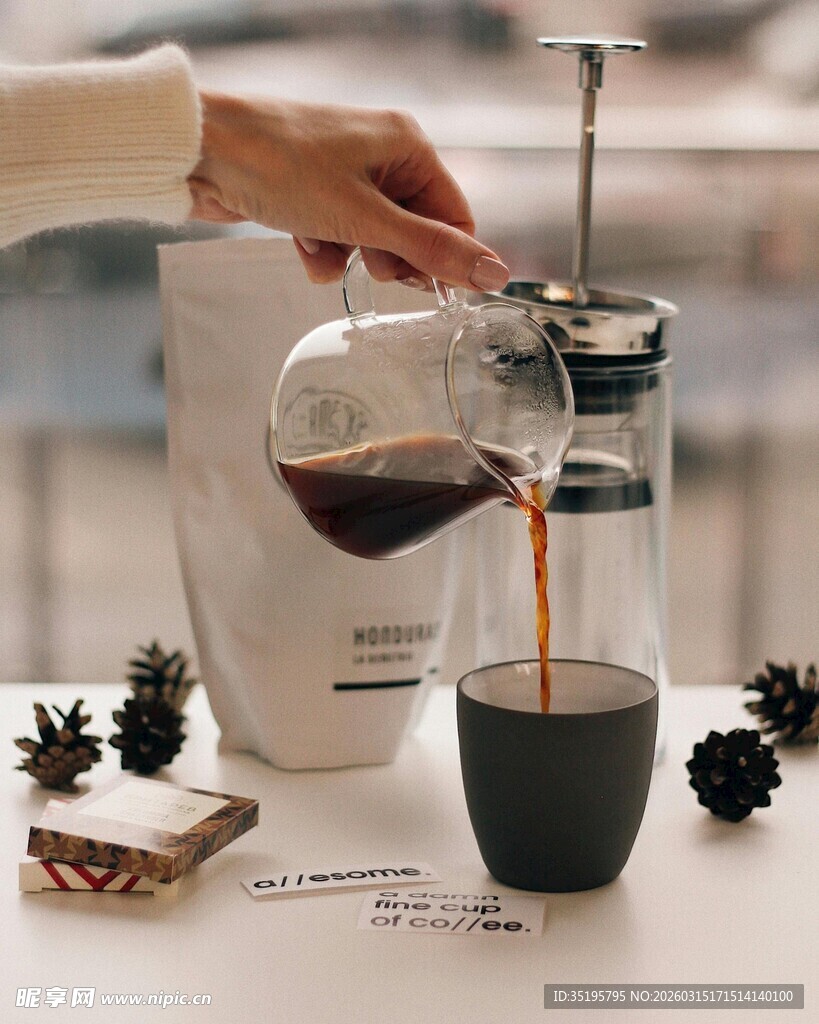 手冲咖啡的惬意瞬间