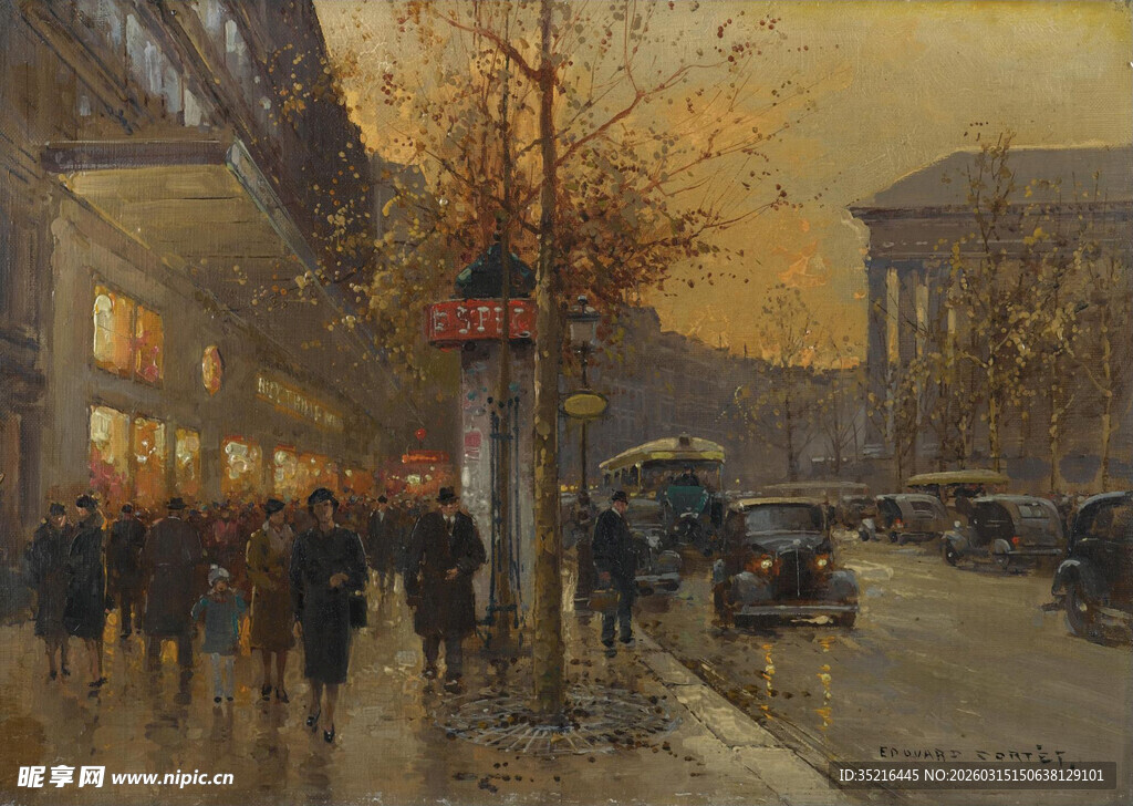 黄昏下的城市街道街景