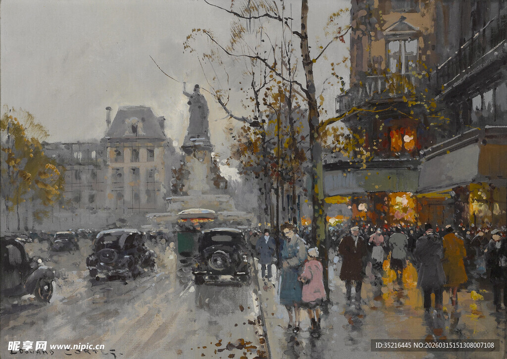 雨中欧洲街头的行人景象