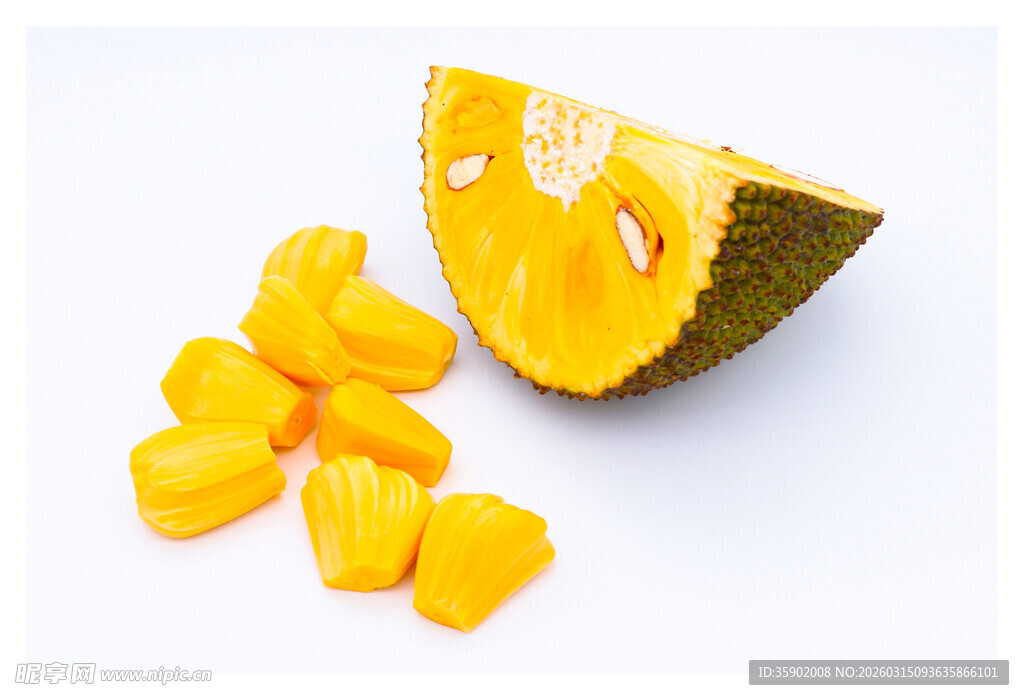 切开的菠萝蜜及果肉