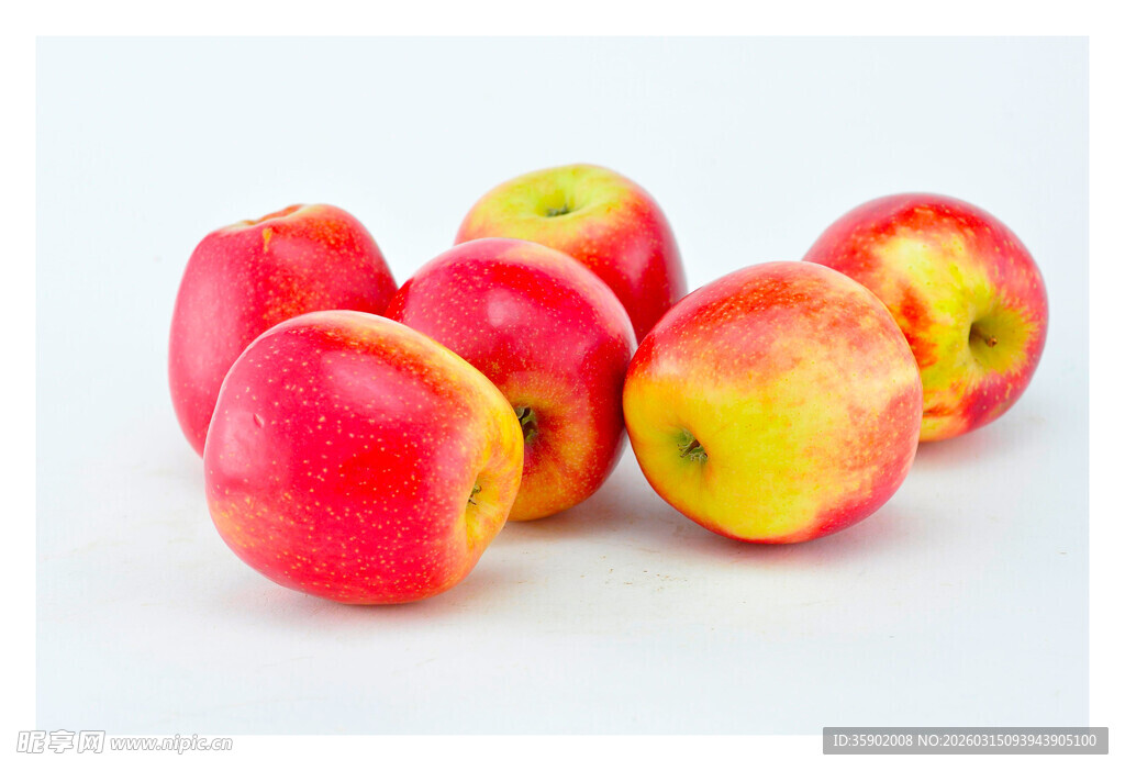 鲜艳多彩的红苹果