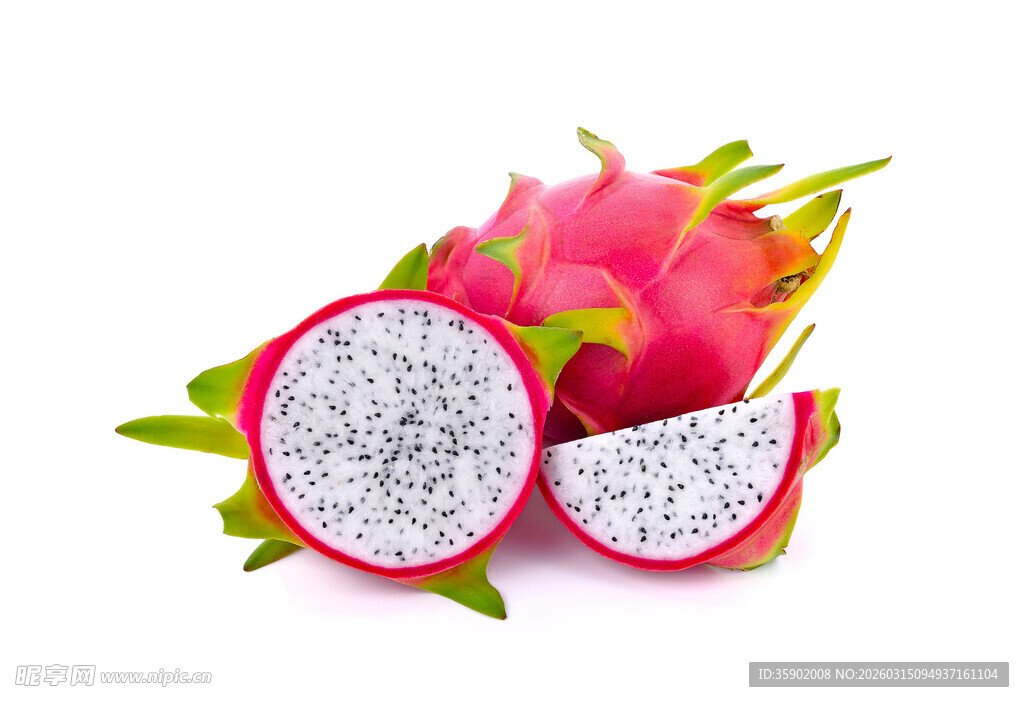 新鲜白心火龙果切开展示