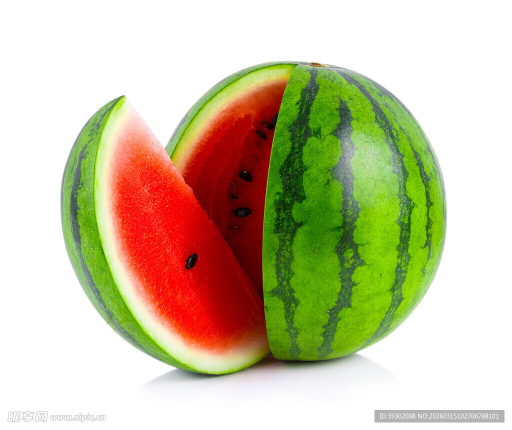 切开的新鲜多汁西瓜