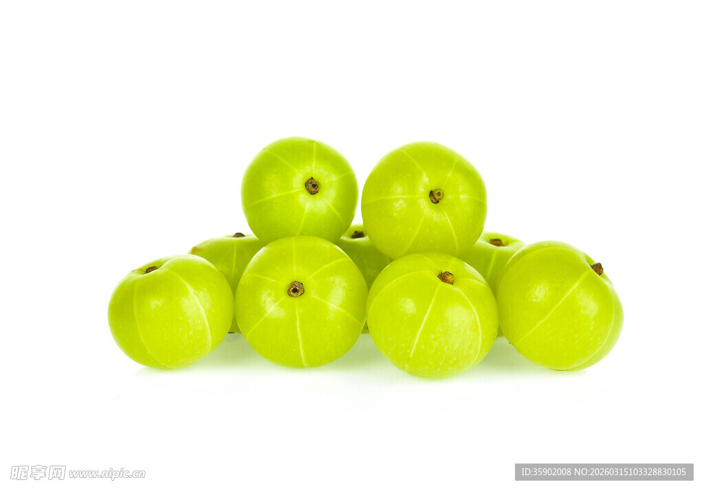 青绿色醋栗果实堆叠