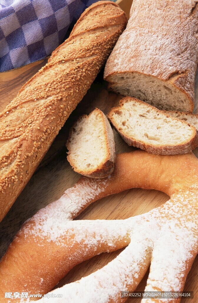 多样美味面包展示