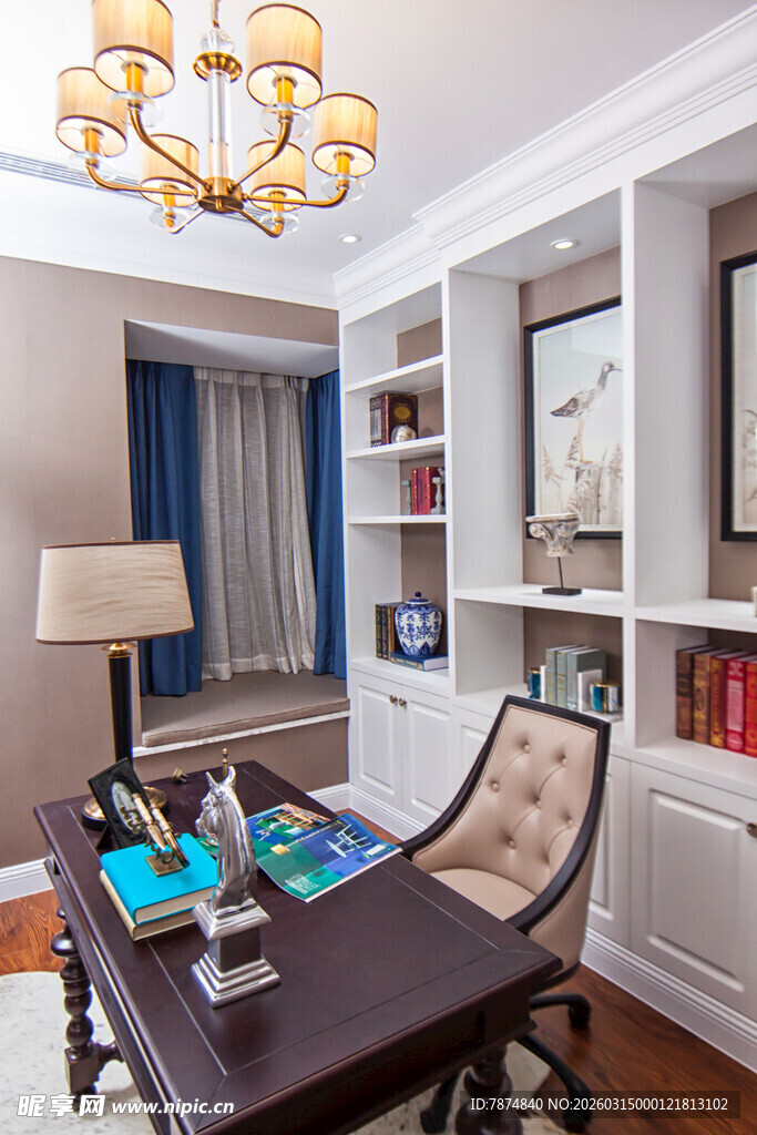 现代简约书房 尽显优雅格调