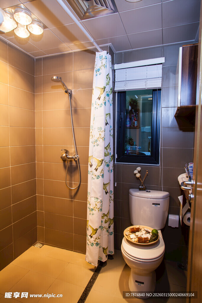 简约现代风格的卫生间