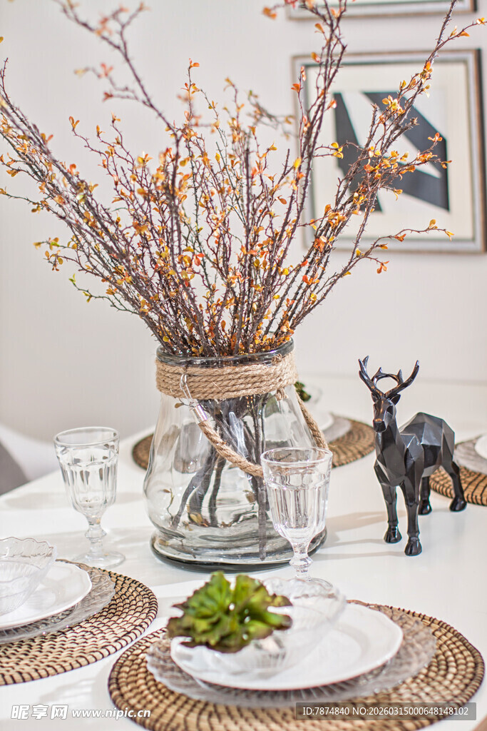 简约餐桌花艺装饰摆件