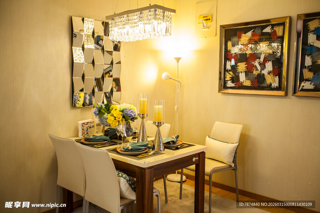 温馨室内一角的精致布置