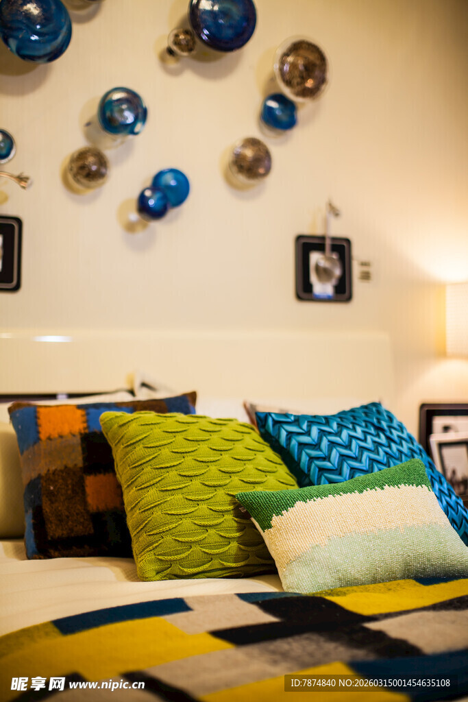 多彩卧室装饰 温馨氛围尽显