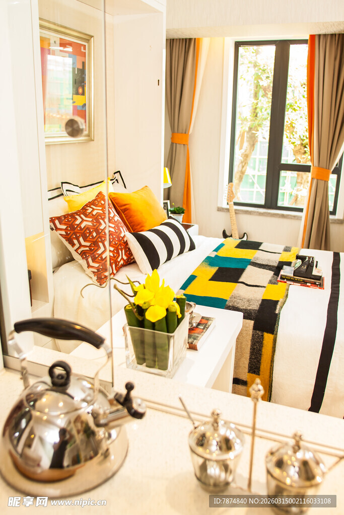 温馨多彩卧室家居场景