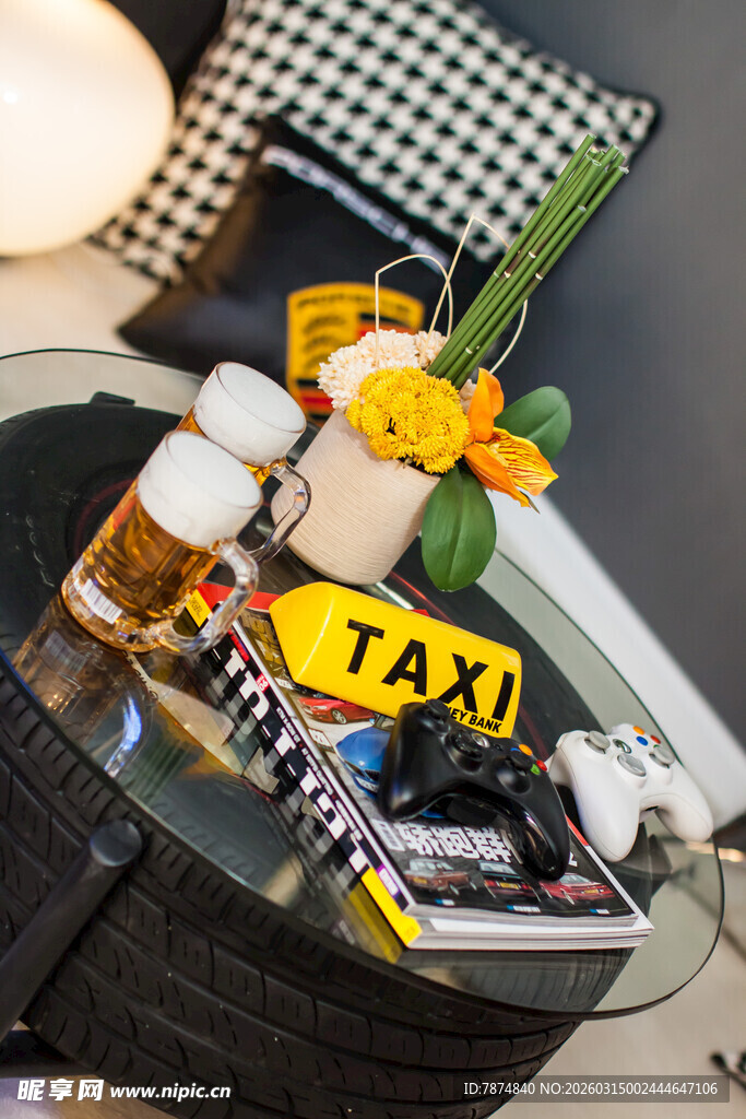 复古风出租车模型摆件展示