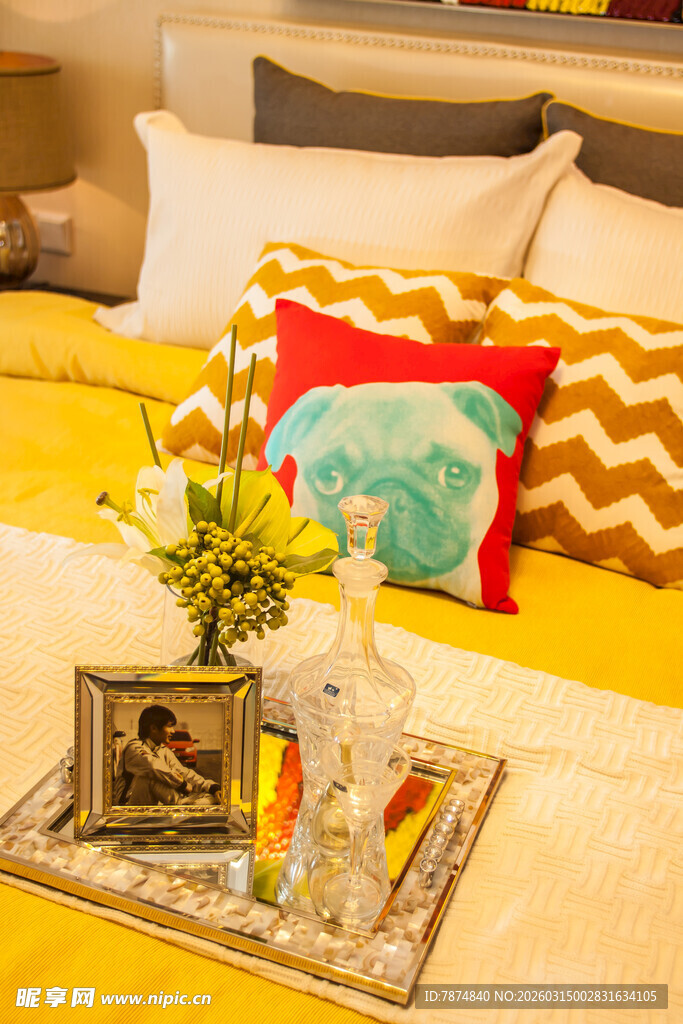 温馨卧室装饰摆件展示