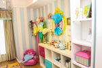 儿童房多彩布置与玩具陈列
