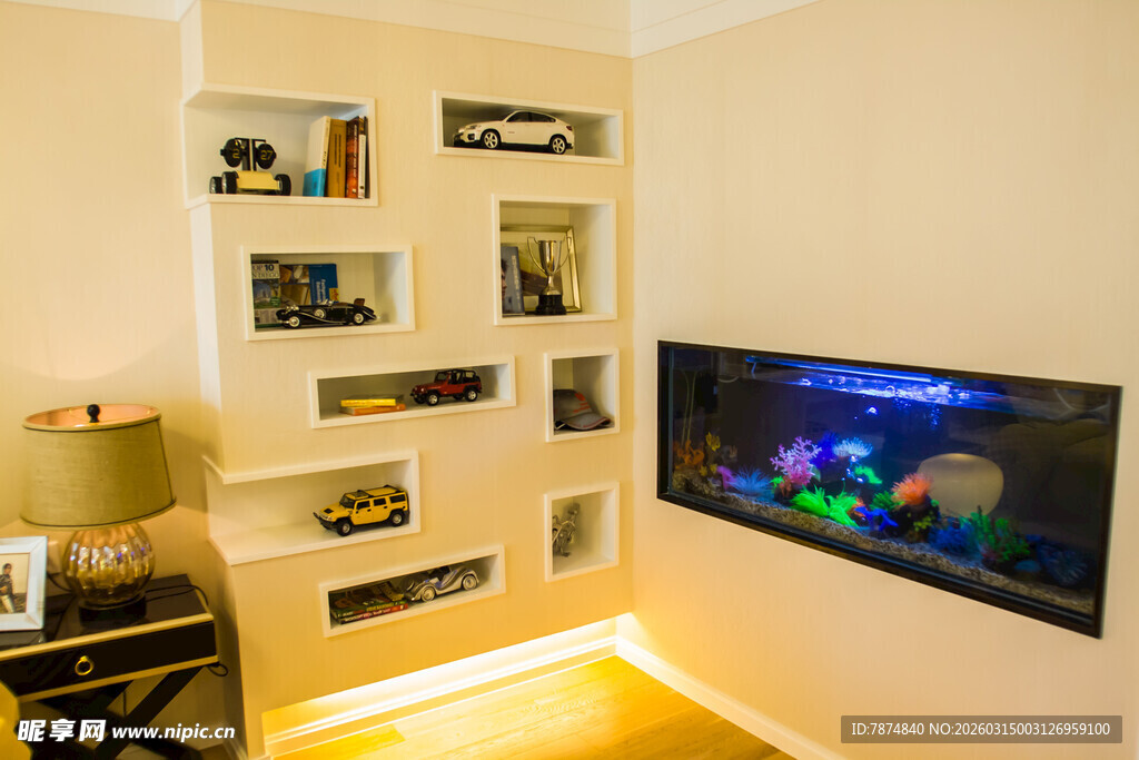 现代简约风客厅电视墙角落