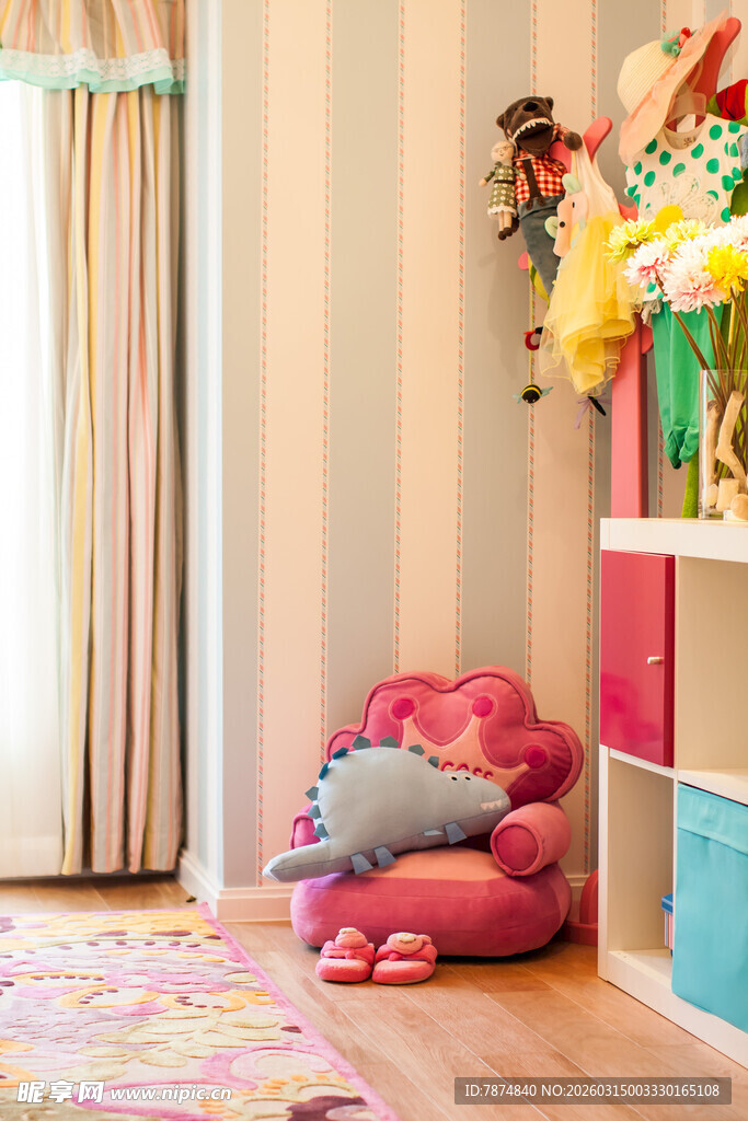 可爱儿童房的温馨角落