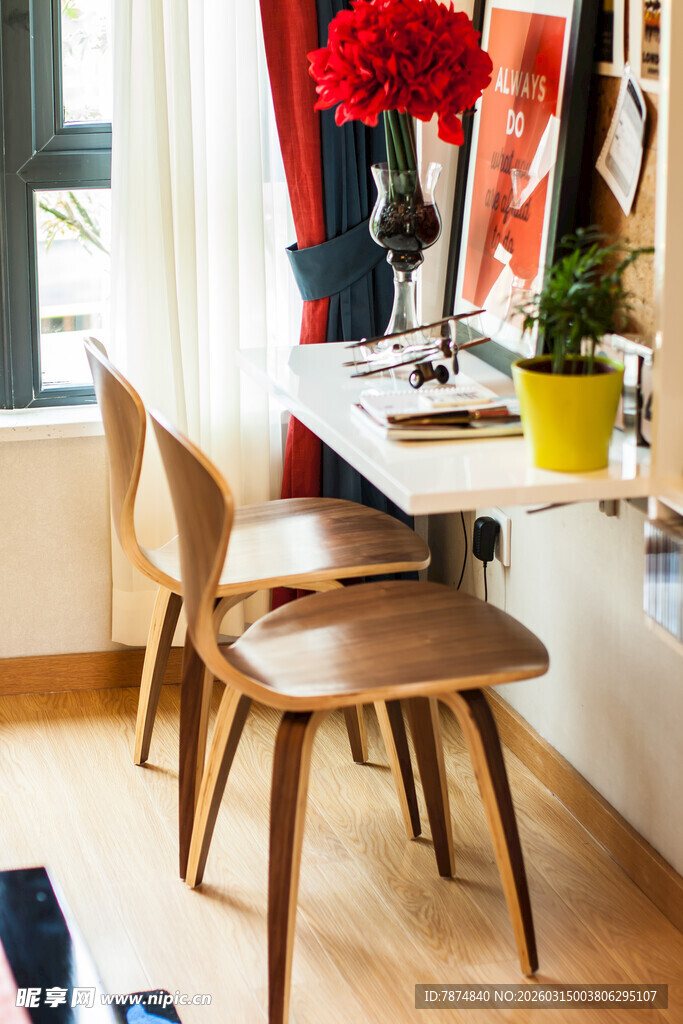 简约温馨的室内用餐角落