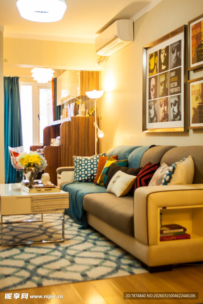 温馨现代风客厅室内场景