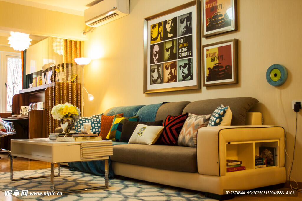 温馨舒适的客厅一角