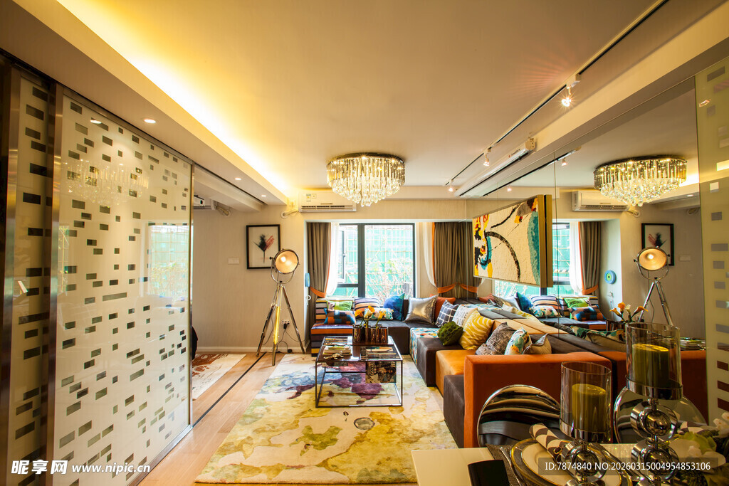 现代风格温馨家居走廊场景