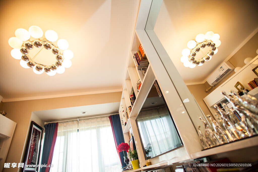 温馨家居客厅一角